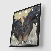 Twee bruine wilde paarden vierkante klok (Hoek)