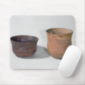 Twee campaniforme vassen muismat (Met muis)