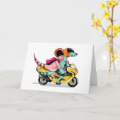 Twee Cartoon Raptors rijden op een motorscooter. Kaart (Gele Bloem)