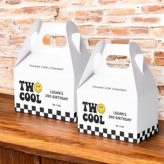 Twee Cool Retro Boy Tweede Verjaardagsfeestje Bedankdoosjes