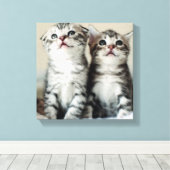 Twee Cute Kittens Canvas Afdruk (Insitu (Houten vloer))