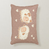 Twee Cute Kleine Schapenpatroon op Bruin Accent Kussen (Voorkant(Verticaal))