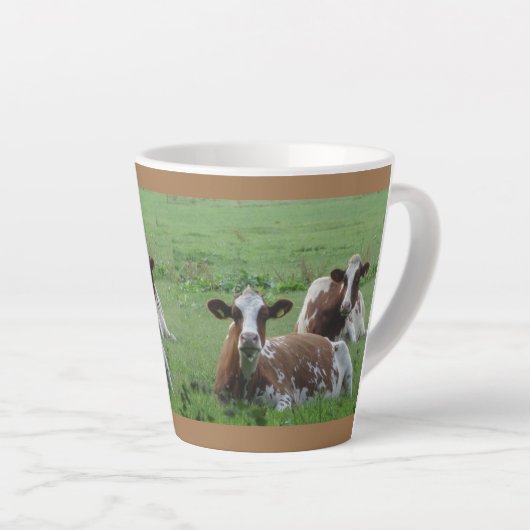 Twee Cute White-Brown Koeien Cust. Brown Latte Mok (Rechterhoek)