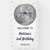 Twee dagen voor de tweede verjaardag van de maan spandoek (Verticaal)