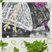 Twee dames in kant jurken keukenhanddoek (Gevouwen)