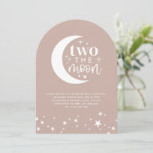 Twee De Maan Boog Blush Roze Verjaardag Uitnodigin Kaart (Staand voorkant)