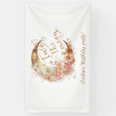 Twee de maan gouden bloemenmeisje verjaardagsfeest spandoek (Verticaal)