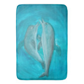 Twee dolfijnen die Wilde en Vrije in de Oceaan spe Badmat (Voorkant Verticaal)