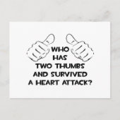 Twee duimen en overleefden een hartaanval briefkaart (Voorkant)