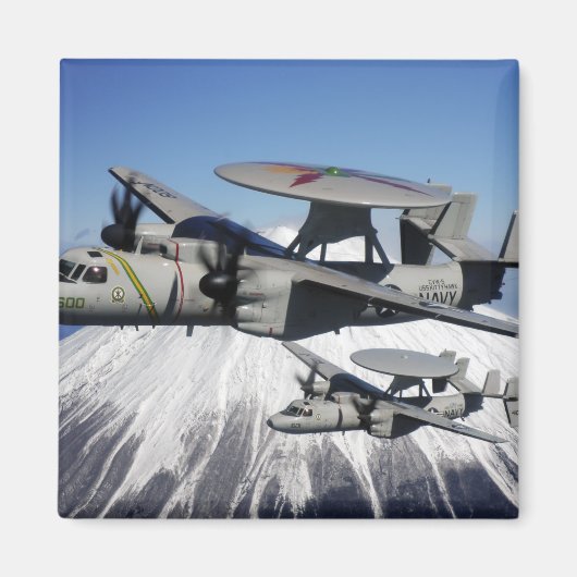 Twee E-2C Hawkeyes voeren een vlucht uit Magneet (Voorkant)