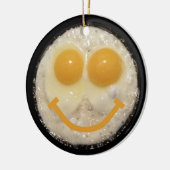 Twee eieren in een ventilatorpan met glimlach keramisch ornament (Links)
