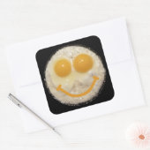 Twee eieren in een ventilatorpan met glimlach vierkante sticker (Envelop)