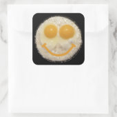 Twee eieren in een ventilatorpan met glimlach vierkante sticker (Tas)