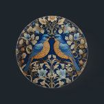 Twee elegante blauwe vogels William Morris geïnspi Ronde Button 5,7 Cm<br><div class="desc">Omarm artistieke flair met deze door Two Elegant Blue Birds William Morris geïnspireerde Button. Dit charmante accessoire heeft een delicaat ontwerp geïnspireerd op de tijdloze creaties van William Morris, met elegante blauwe vogels. Perfect voor het toevoegen van een vleugje verfijning aan uw kleding of accessoires, deze knop combineert kunst en...</div>