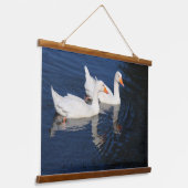 Twee Emden Geese Hangend Wandkleed (Gebogen)