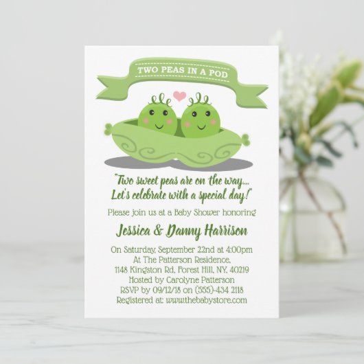 Twee erwten in een Baby shower met twee peul Kaart (Staand voorkant)