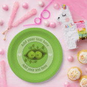 Twee erwten in een peul op maat papieren bordje (Feest)