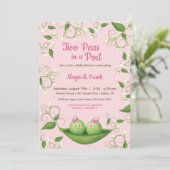 Twee erwten in een pod babymeisje met twee tongen  kaart (Staand voorkant)