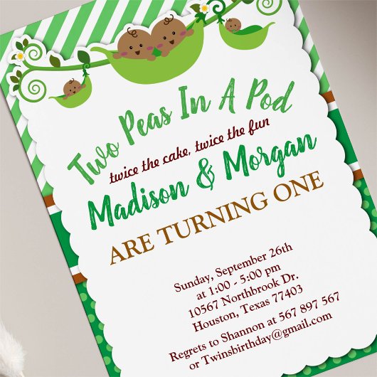 Twee erwten in een pod tweeling van de vorige dag kaart