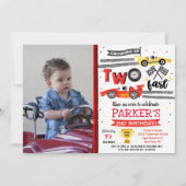 Twee Fast Race Car Racing 2e verjaardag Uitnodigin Kaart (Voorkant)