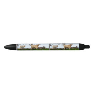 Twee Fawn Highland Koeien in vredige landen, Blauwe Inkt Pen