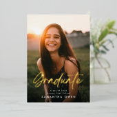 Twee foto Afstuderen partij gouden borstel Custom Folie Uitnodiging (Staand Voorkant)