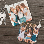 Twee foto dubbelzijdige vrienden sleutelhanger<br><div class="desc">Creëer een gepersonaliseerde aandenken met deze aangepaste dubbelzijdige foto-sleutelhanger, ideaal voor beste vrienden of een groep vrienden! Gebruik twee verschillende foto's - een aan de voorkant en een andere aan de achterkant - om uw favoriete herinneringen vast te leggen. Of het nu gaat om afbeeldingen van familie, huisdieren of andere...</div>