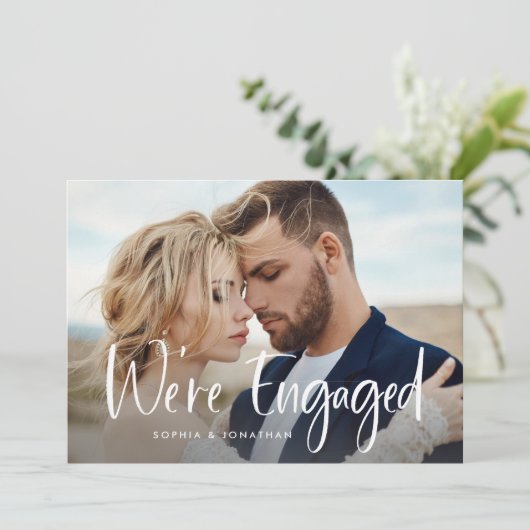 Twee Foto met Modern Manuscript | Engagement Party Kaart (Staand voorkant)