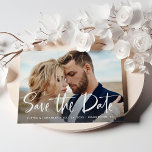 Twee foto | Modern script slaat de datum op Save The Date<br><div class="desc">Deze grillige en elegante save the date card beschikt over twee van uw favoriete persoonlijke foto's,  met trendy wit handgeschreven script. Een eenvoudige en moderne look die perfect bij uw stijl past!</div>