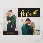 Twee foto van Elegant Love en Peace | Zwart Folie Feestdagenkaart<br><div class="desc">Deze prachtige kerstkaart met twee foto's biedt stijlvolle typografie, lezen, "Love & Peace" in echte gouden folie op een gedempte zwarte achtergrond. Andere opties voor folie zijn roos goud en zilver. Een dennenkruid met bessen voegt een feestelijke aanraking toe. De rug van de kaart wordt verlaten leeg - verlaat zoals...</div>