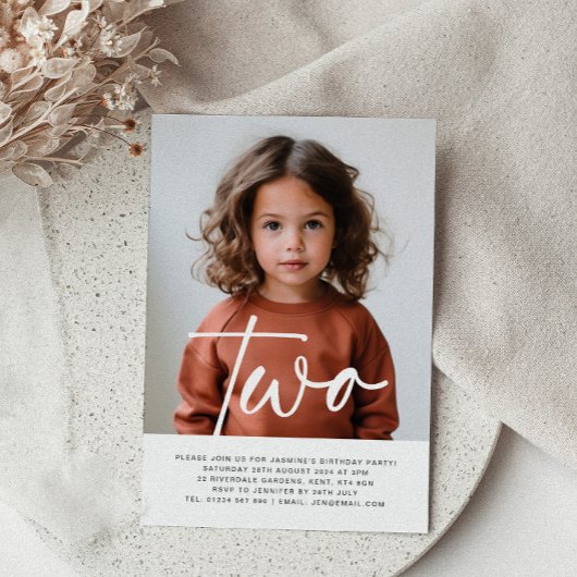 Twee foto verjaardag uitnodiging