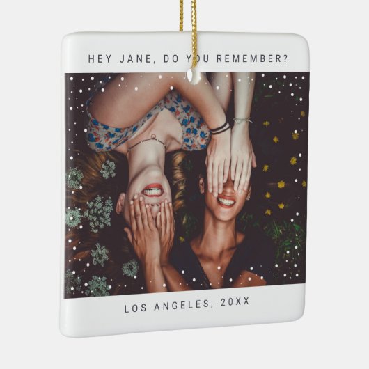 Twee foto-vriendinnetjes met holiday Keepomwille Keramisch Ornament (Rechts)