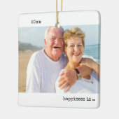 Twee fotogeluk wordt samen minimalistisch keramisch ornament (Links)