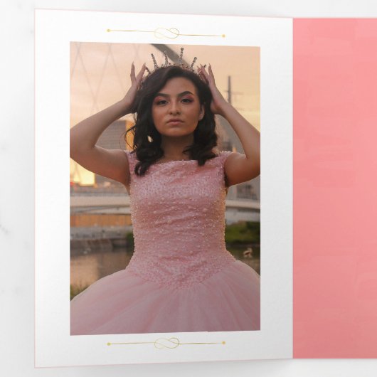 Twee foto's goud en Roos roze Quinceanera Drieluik Uitnodiging (Binnenzijde eerst)