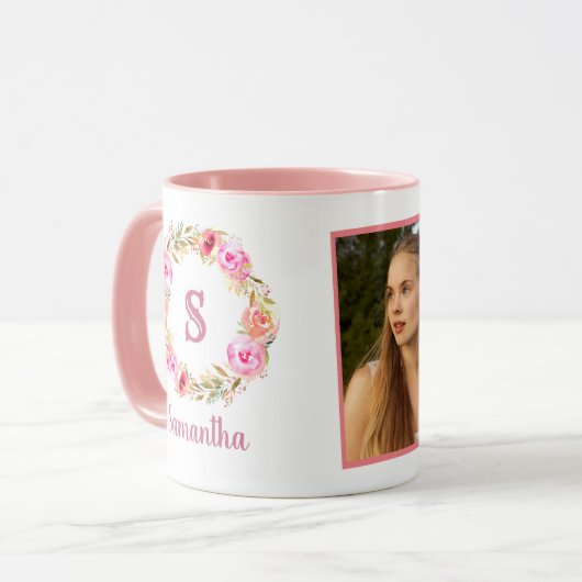 Twee foto's met een collage en een mooi monogram v mok (Voorkant links)