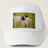 Twee geiten snuggle Cute Trucker Pet (Voorkant)