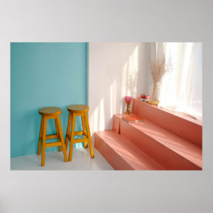 Twee gele houten stooten poster