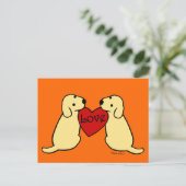Twee gele labradors met Love Cartoon Briefkaart (Staand voorkant)