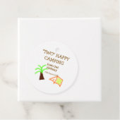 Twee gelukkige camping 2e verjaardag boomkamp kind bedankjes labels (In situ)