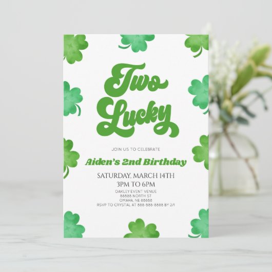 Twee gelukkige groene Shamrock Clover 2e verjaarda Kaart (Staand voorkant)