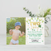 Twee gelukkige tweede verjaardag St Patrick's Day Kaart (Staand voorkant)