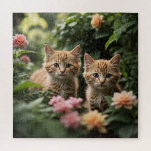 Twee gember Kittens die een weelderige tuin verken Legpuzzel