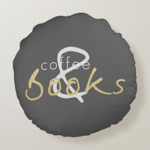 Twee Gestemde Boeken en Koffie om Hoofdkussen Rond Kussen