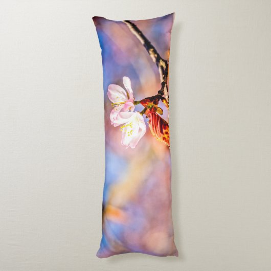 Twee geweldige Sakura Flowers. Roze, blauwe achter Lichaamskussen (Achterkant (Verticaal))