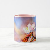 Twee geweldige Sakura Flowers. Roze, blauwe achter Mok (Midden)