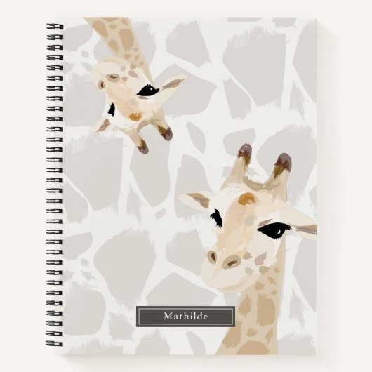 Twee Giraffes Beige Patroon Notitieboek (Voorkant)