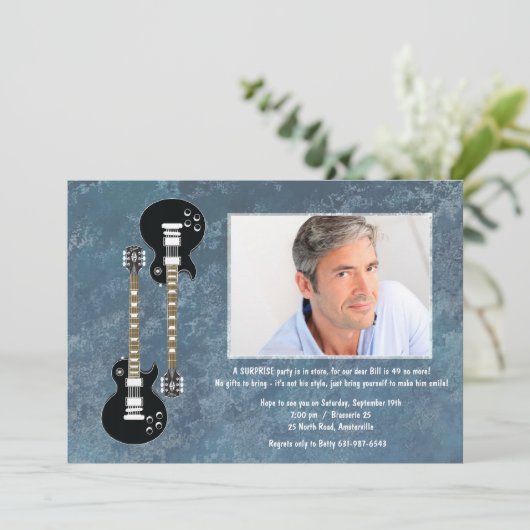 Twee gitaren verrassing Fotouitnodiging Kaart (Staand voorkant)