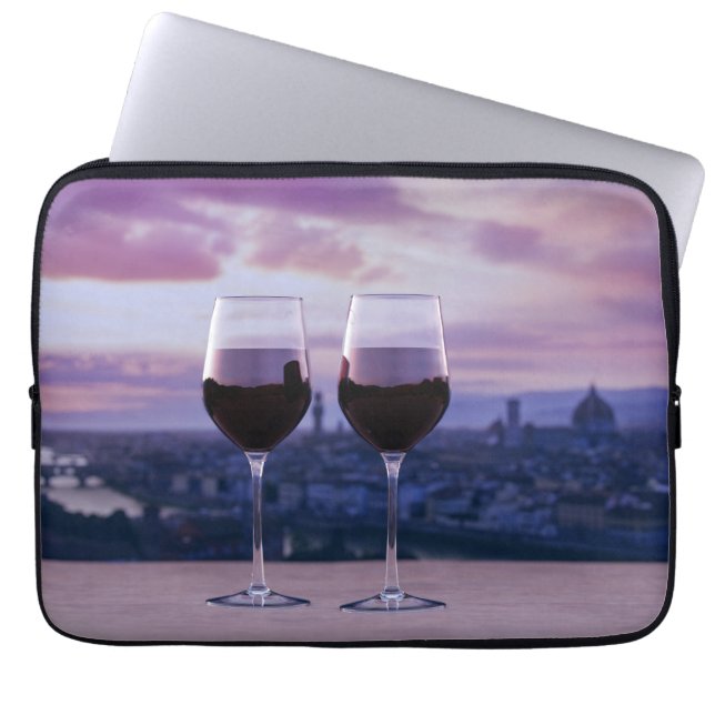 Twee glazen rode wijn op Florence skyline Laptop Sleeve (Voorkant)