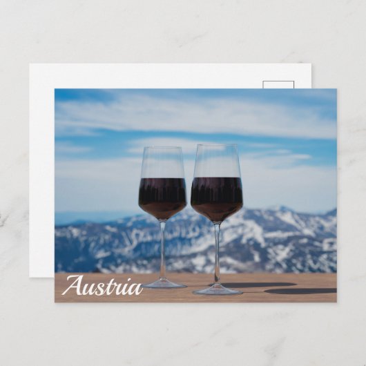 Twee glazen rode wijn tegen bergen briefkaart (Voorkant / Achterkant)