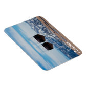 Twee glazen rode wijn tegen bergen magneet (Rechterzijde)